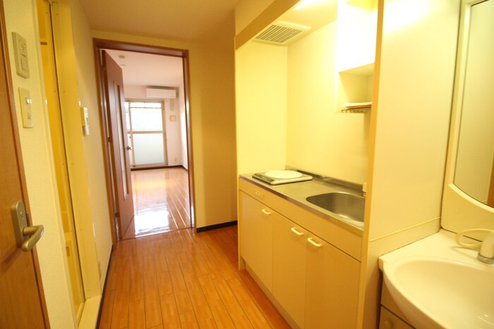 物件内観写真17　(廊下)