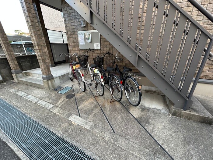 物件外観写真6　(建物設備)