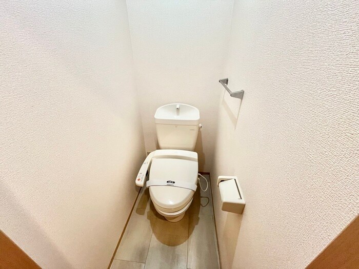 物件内観写真16　(トイレ)