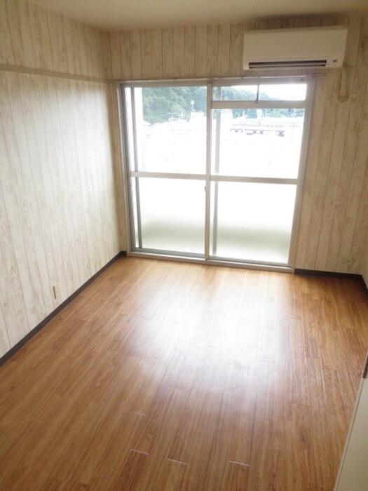 物件内観写真5　(居室)