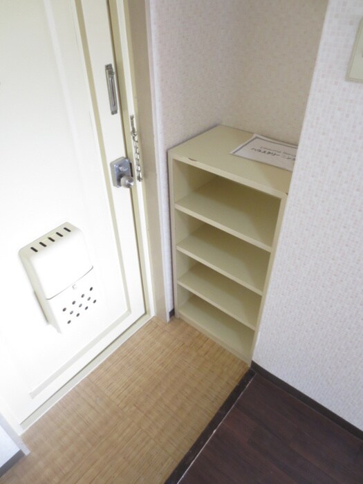 物件内観写真15　(靴箱)