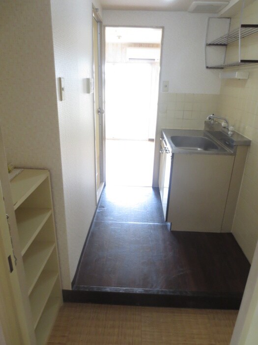 物件内観写真16　(玄関)