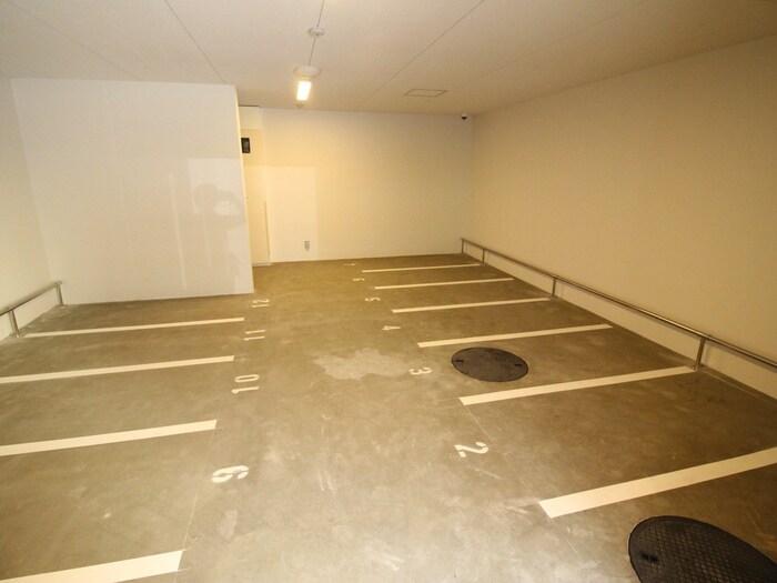 物件外観写真6　(駐輪場)