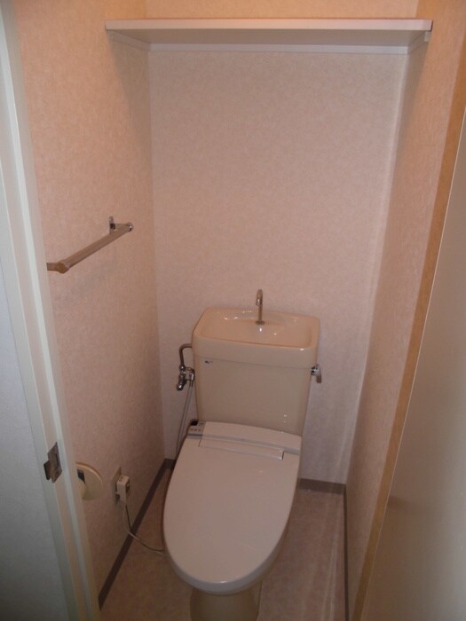 物件内観写真10　(トイレ)