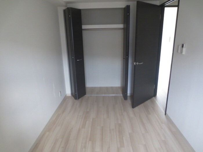 物件内観写真12　(収納)