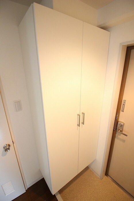 物件内観写真15　(靴箱)
