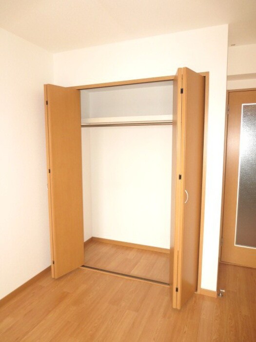 物件内観写真10　(収納)