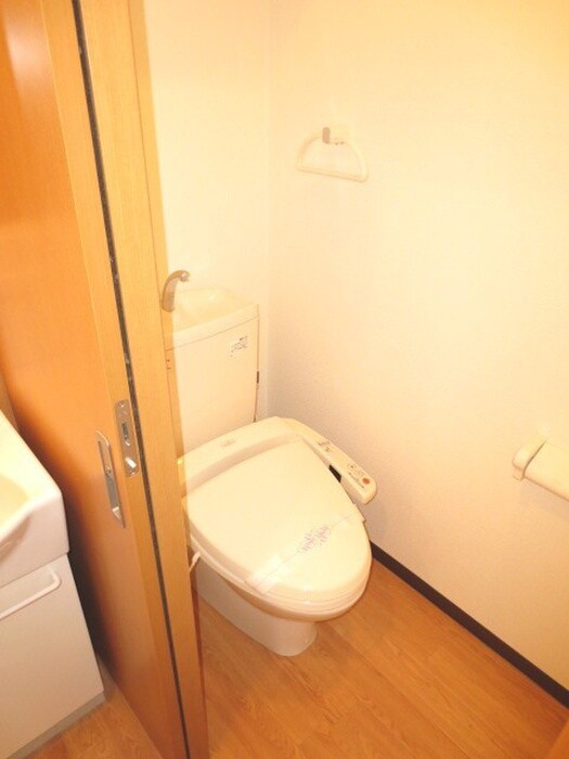 物件内観写真15　(トイレ)