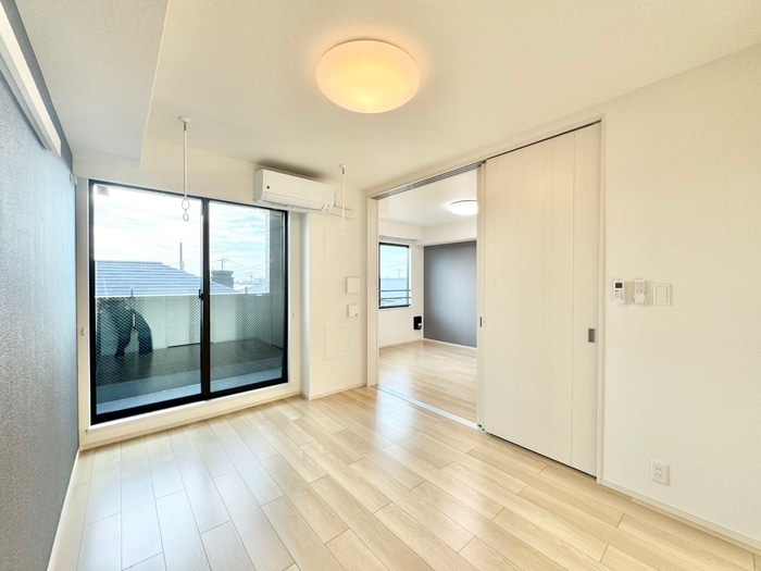 物件内観写真8　(居室)