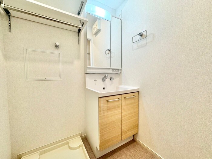 物件内観写真11　(洗面)