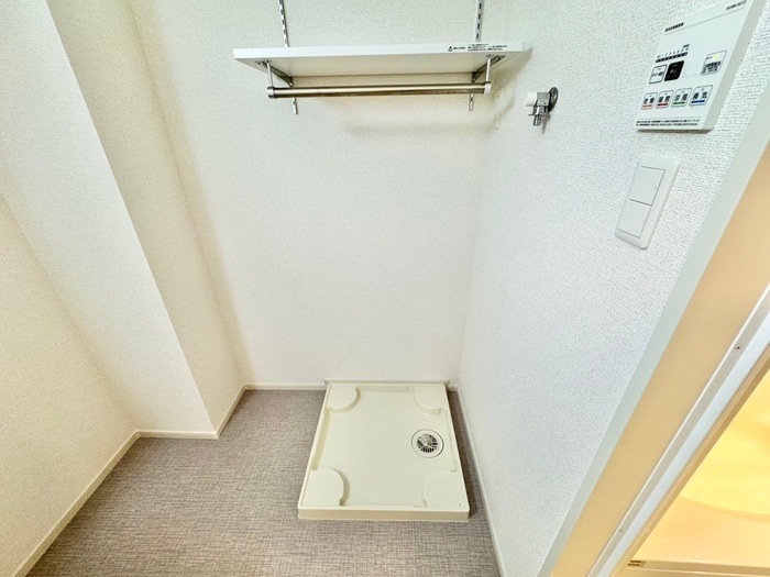 物件内観写真12　(洗濯機置場)