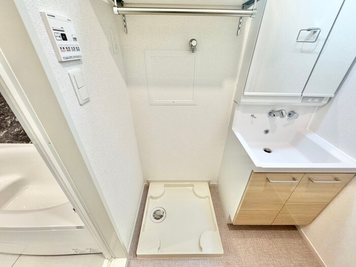 物件内観写真13　(洗濯機置場)