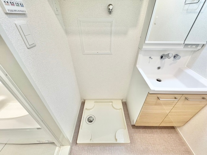 物件内観写真13　(洗濯機置場)