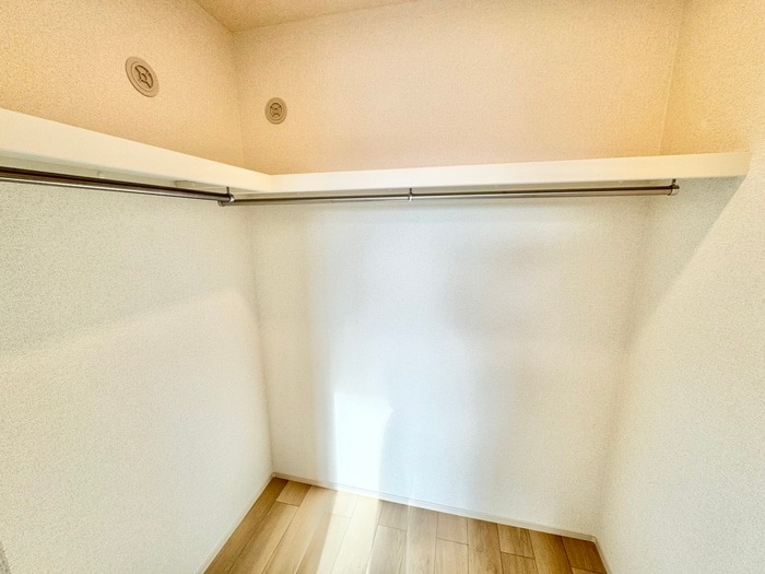 物件内観写真13　(収納)