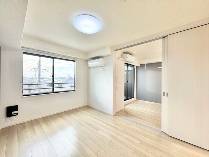 物件内観写真13　(居室)