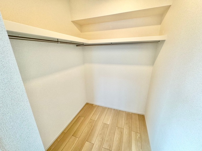 物件内観写真16　(収納)