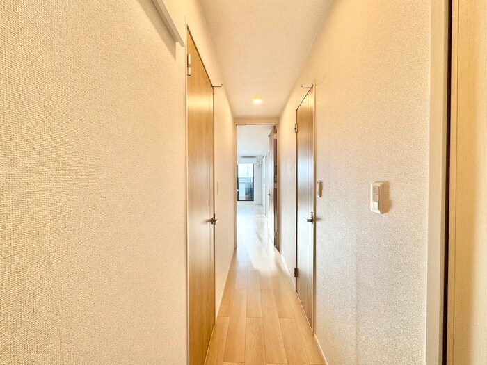 物件内観写真21　(廊下)