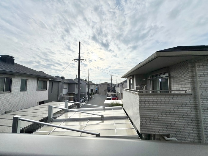 物件内観写真22　(室内からの展望)