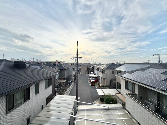 物件内観写真22　(室内からの展望)