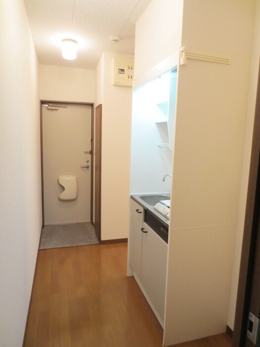 物件内観写真11　(玄関)