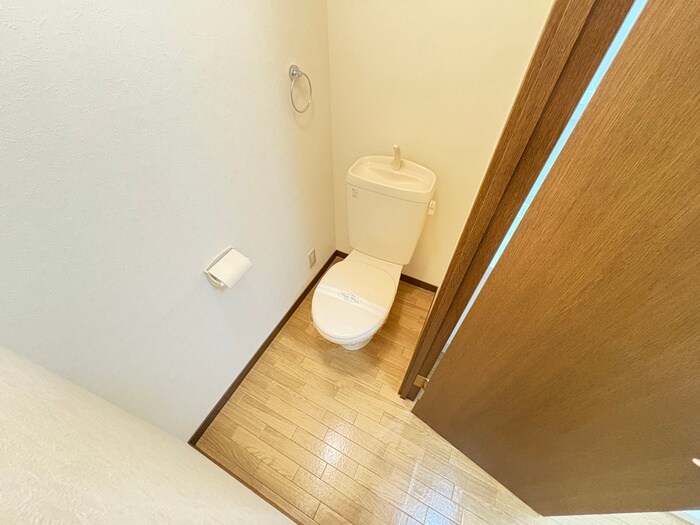 物件内観写真13　(トイレ)