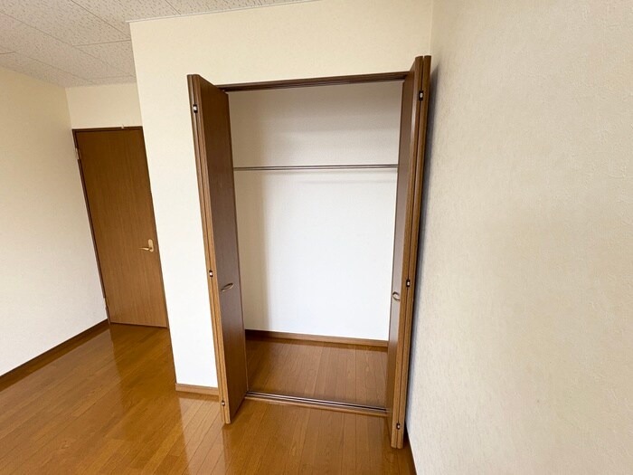 物件内観写真16　(収納)