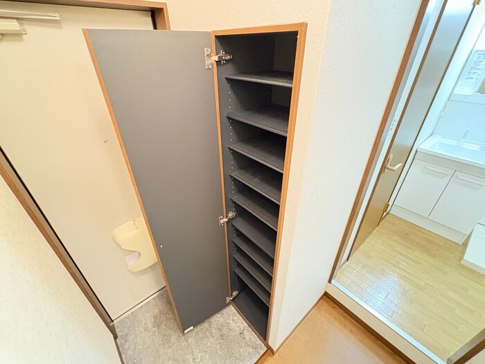物件内観写真17　(靴箱)