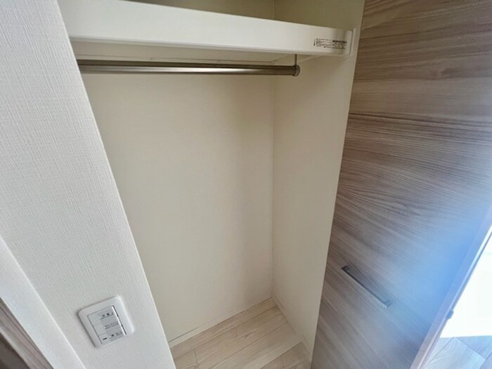 物件内観写真16　(収納)