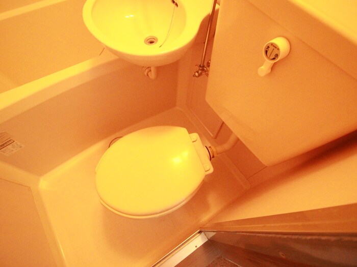 物件内観写真14　(トイレ)