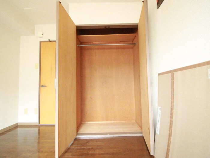 物件内観写真15　(収納)