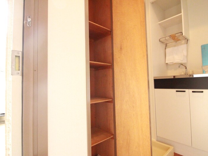 物件内観写真16　(収納)
