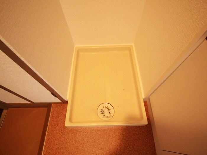 物件内観写真19　(洗濯機置場)