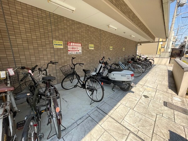 駐輪場