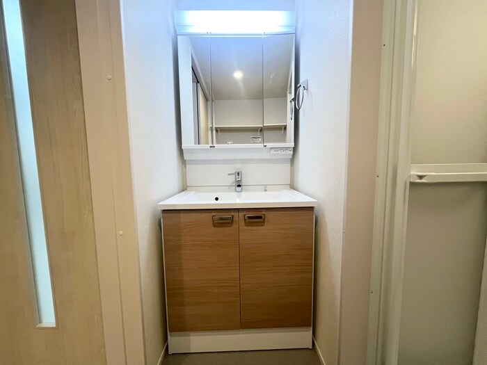 物件内観写真9　(洗面)