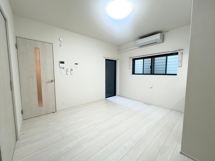 物件内観写真12　(居室)