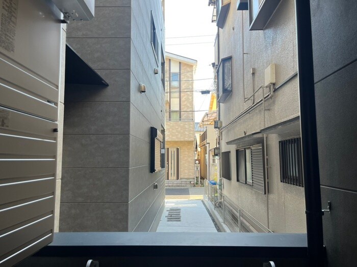 物件内観写真22　(室内からの展望)