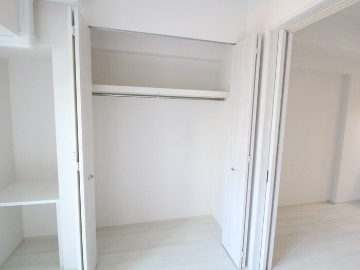物件内観写真10　(収納)