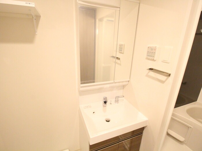 物件内観写真13　(洗面)