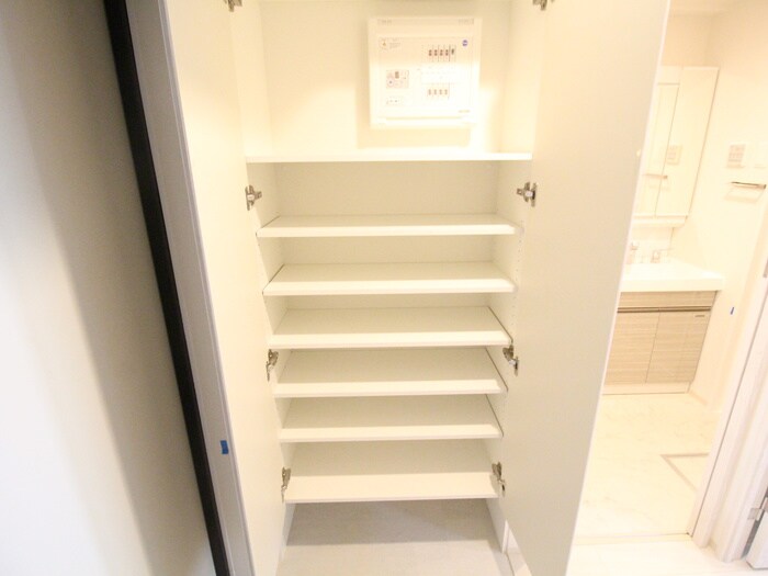 物件内観写真16　(靴箱)