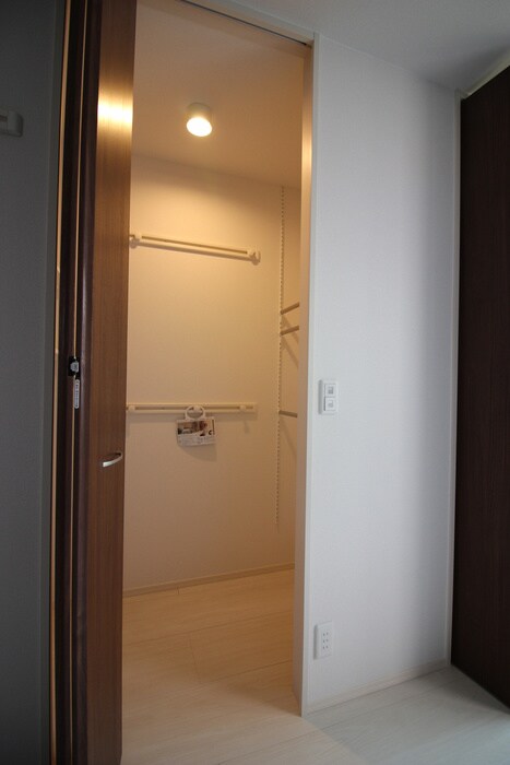 物件内観写真9　(収納)