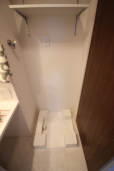 物件内観写真21　(洗濯機置場)