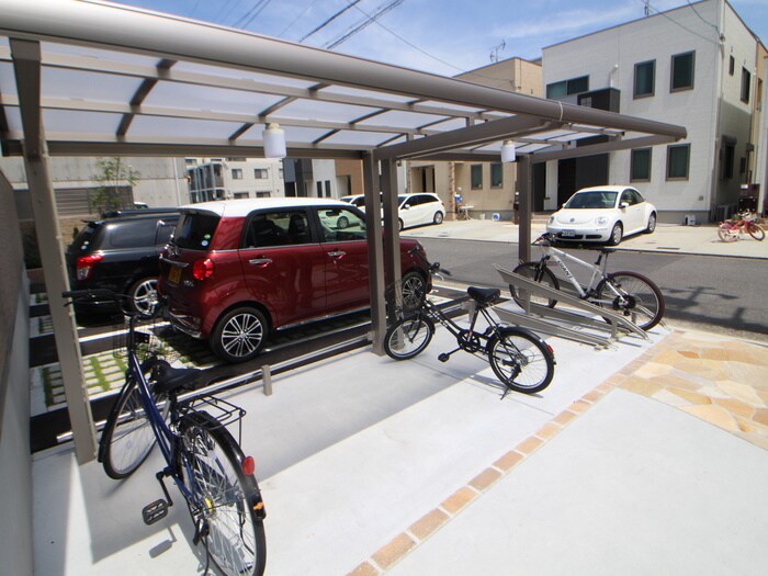 物件外観写真5　(駐輪場)