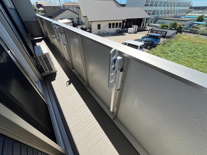 物件内観写真12　(ベランダ・バルコニー)