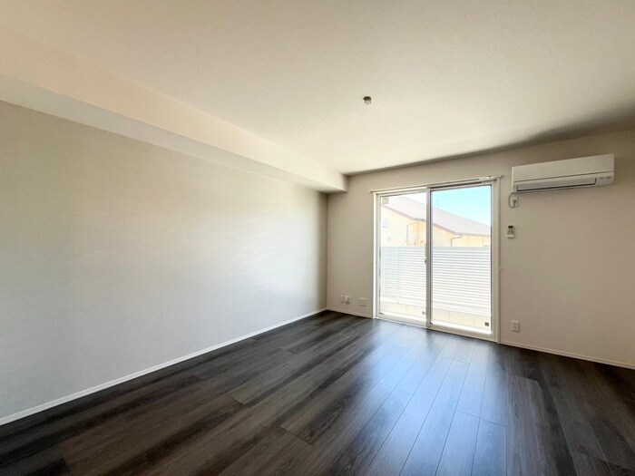 物件内観写真18　(居室)