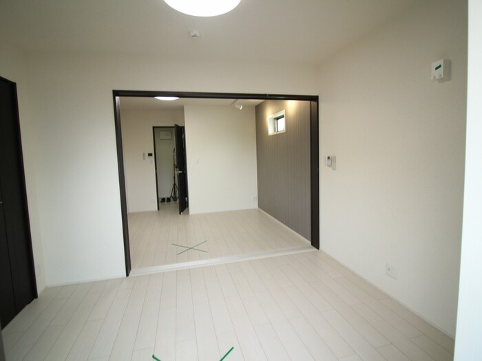 物件内観写真9　(居室)