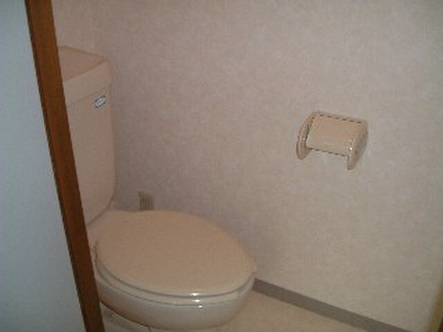 物件内観写真16　(トイレ)