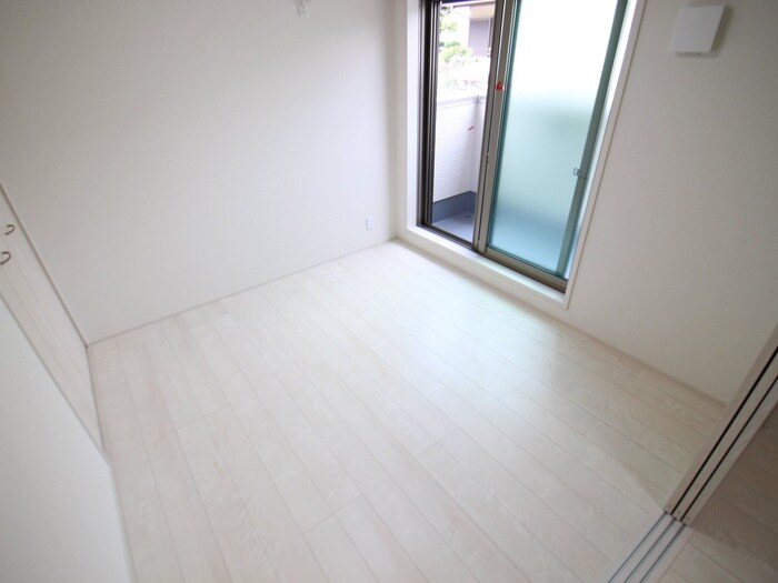 物件内観写真18　(居室)