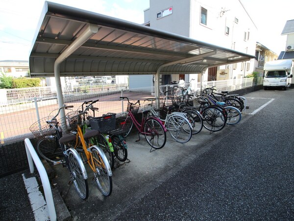 駐輪場