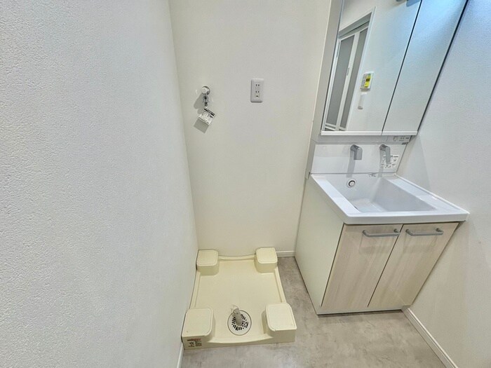 物件内観写真15　(洗濯機置場)