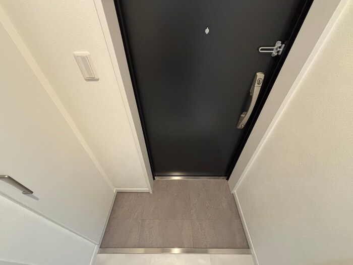 物件内観写真17　(玄関)